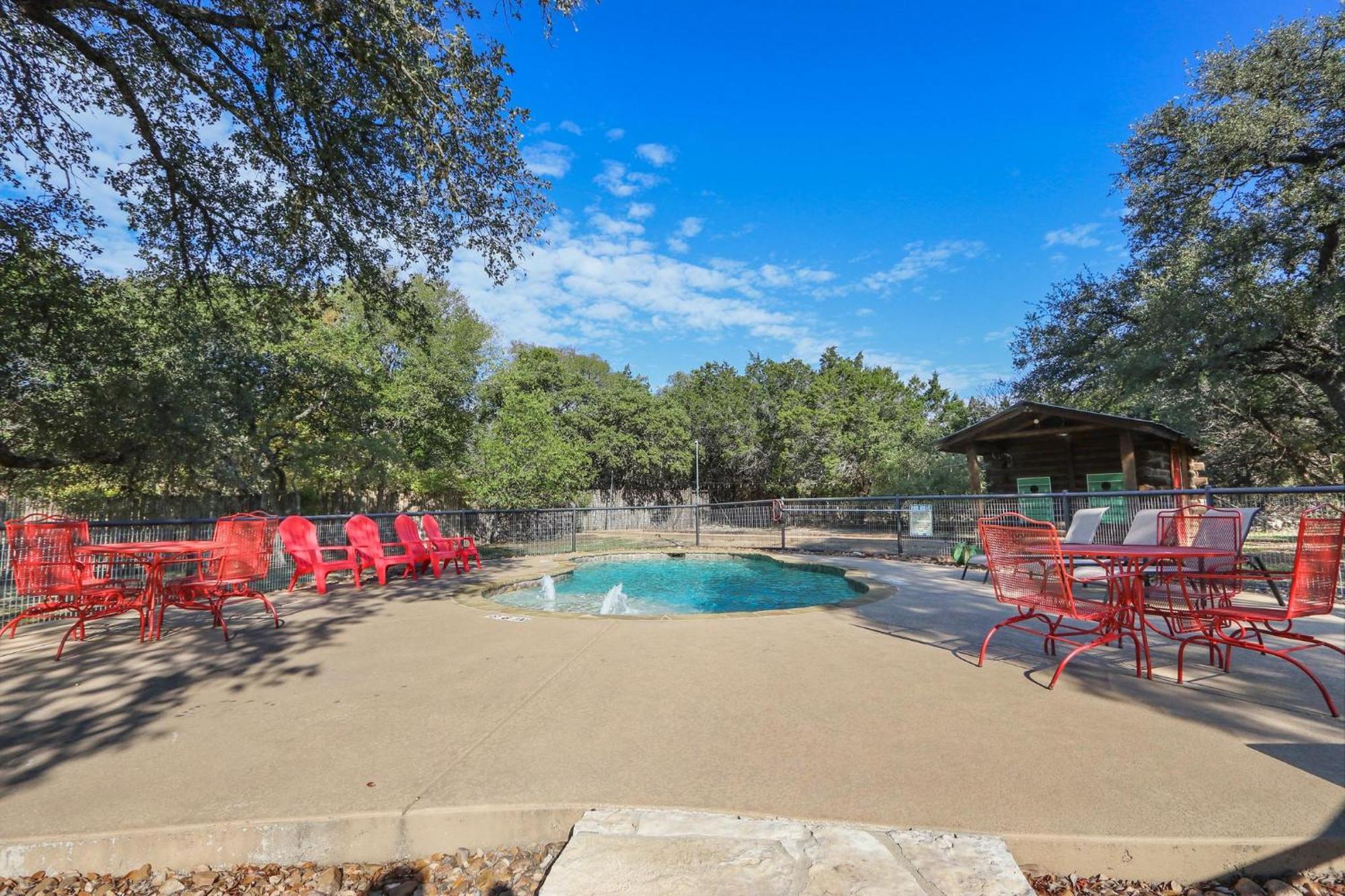 Wimberley Log Cabins Resort And Suites- Unit 3 Bagian luar foto